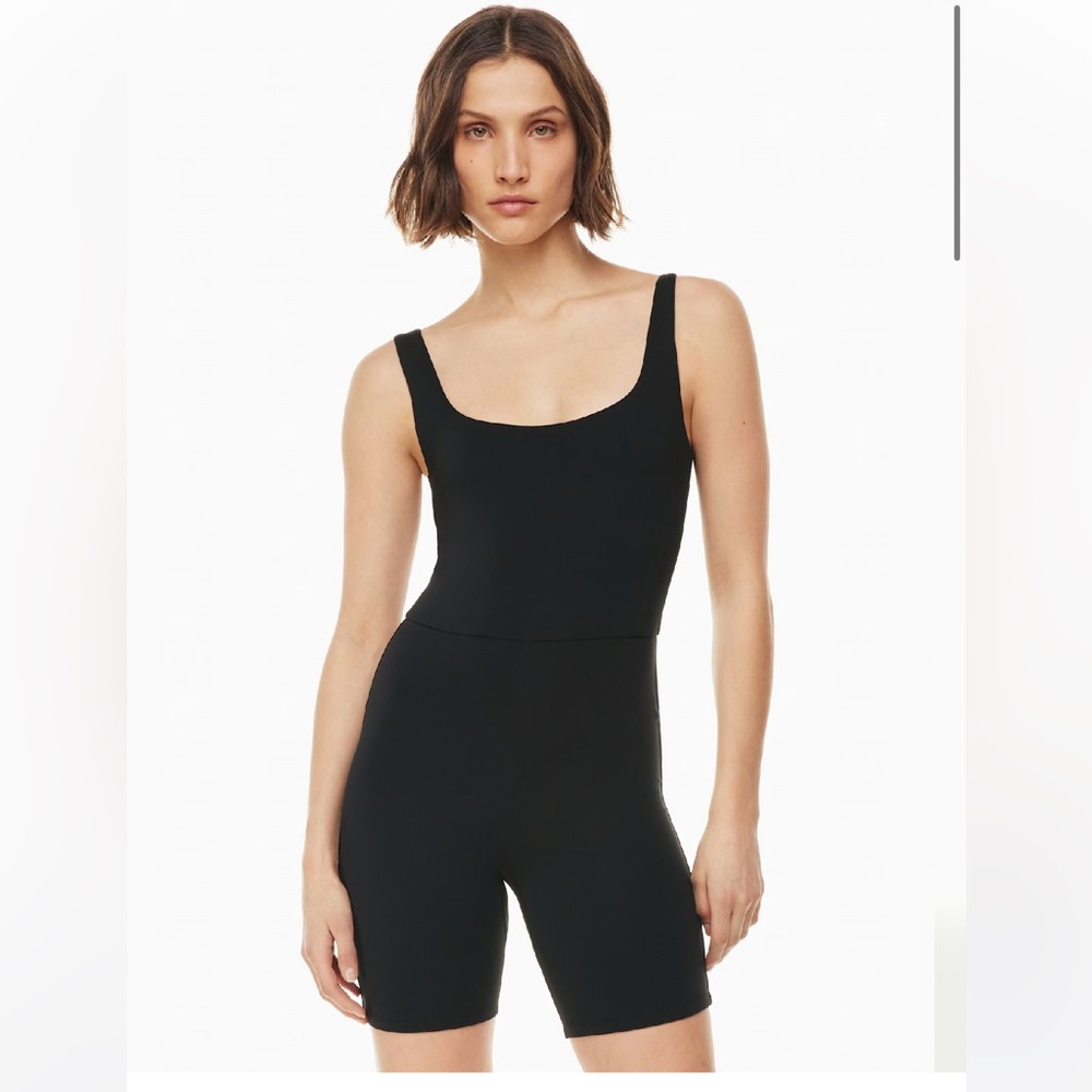 ARITZIA BABATON Contour Squareneck Romper Black Women’s Size Small